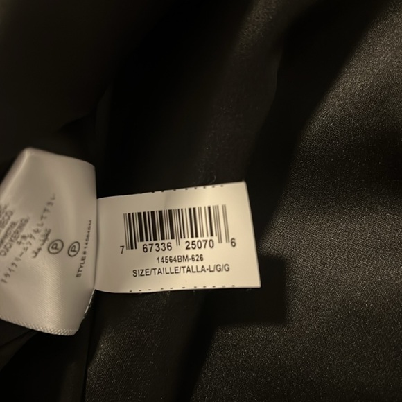 Cherry red BCBGMAXAZRIA coat size large - Picture 10 of 12